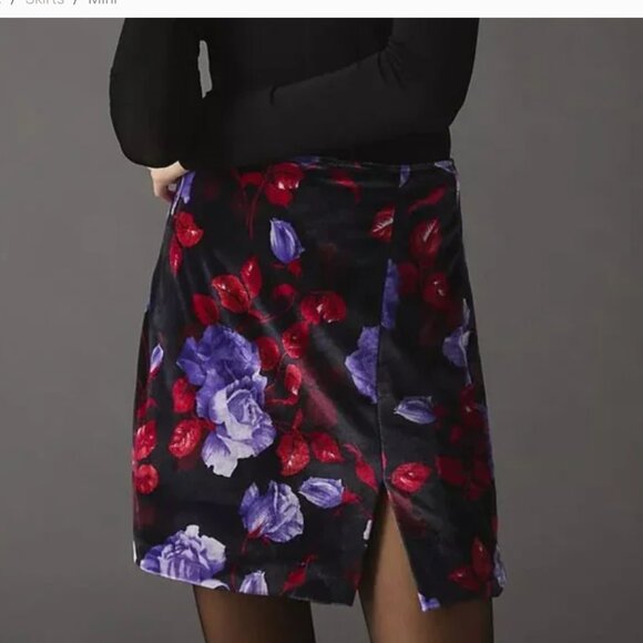 Anthropologie Dresses & Skirts - Anthropologie crushed velvet floral skirt